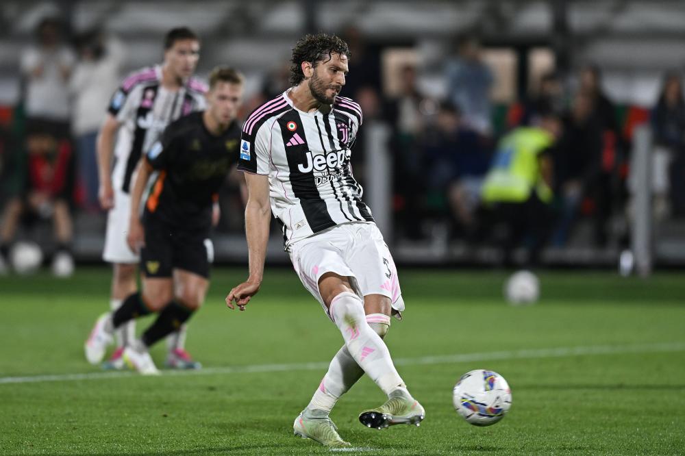 名宿：我不会让弗拉泰西当替补，任何比赛任何对手他都能进球